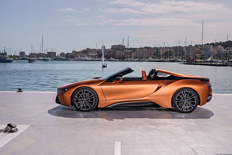  BMW i8 Roadster (I15) 2018 года  (WW) (фото 162 из 198)